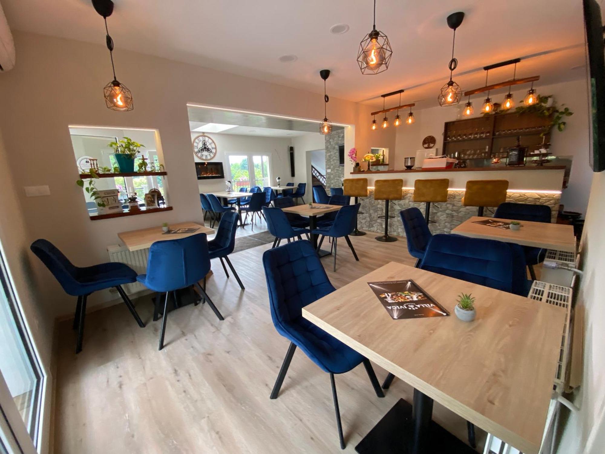 Spa & Pool Apartments Prestige Villa Ivica Marianka Ngoại thất bức ảnh