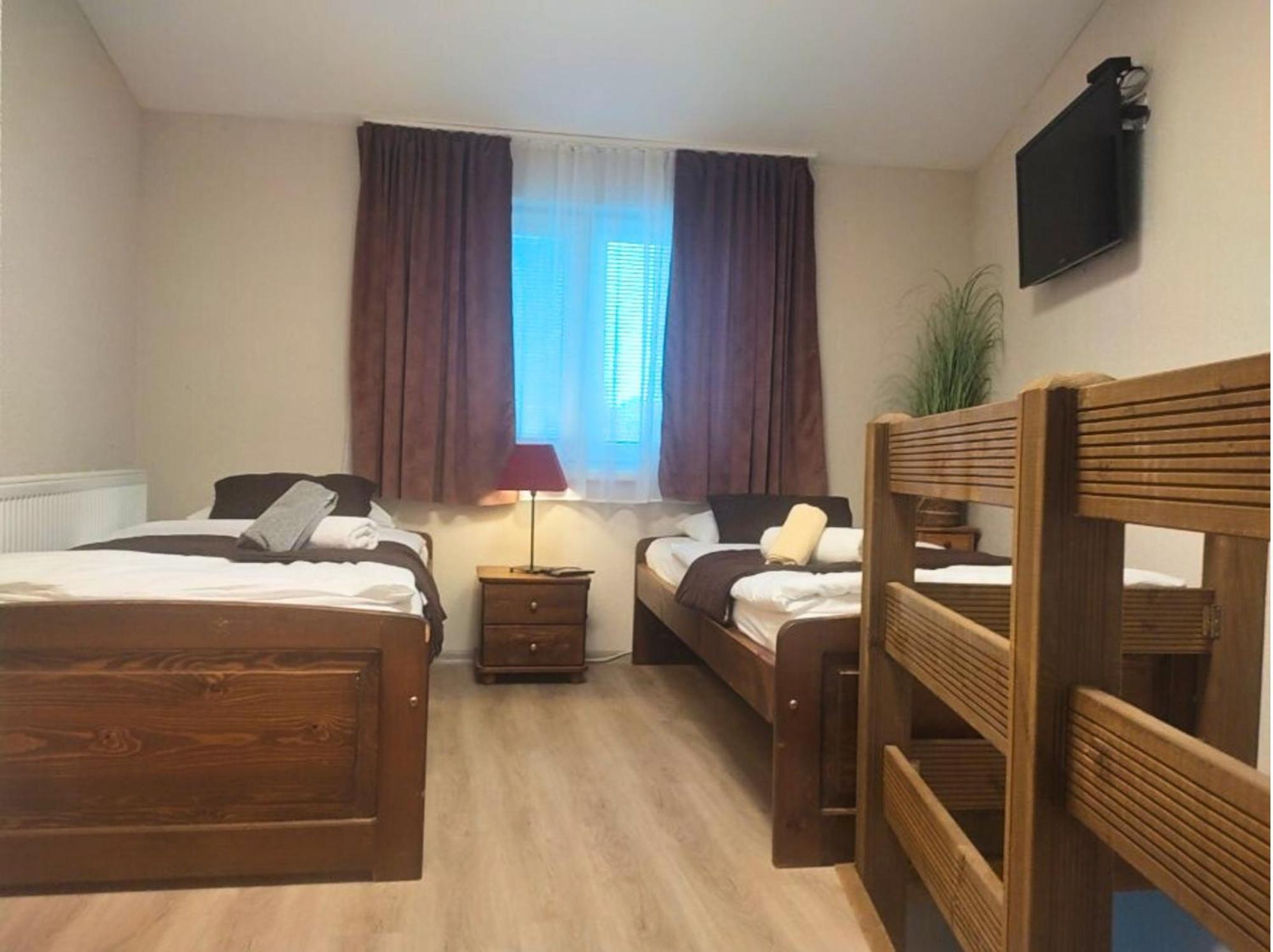 Spa & Pool Apartments Prestige Villa Ivica Marianka Ngoại thất bức ảnh