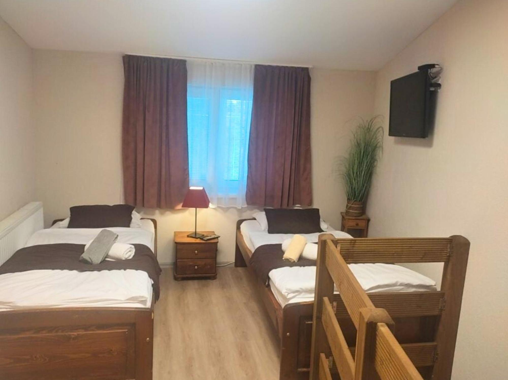 Spa & Pool Apartments Prestige Villa Ivica Marianka Ngoại thất bức ảnh